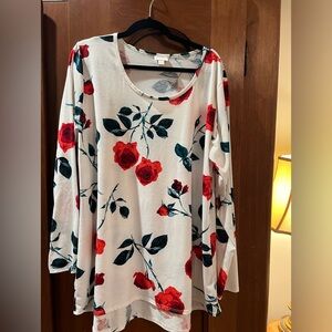 LuLaRoe Cream and Red Rose Long Sleeve Tee